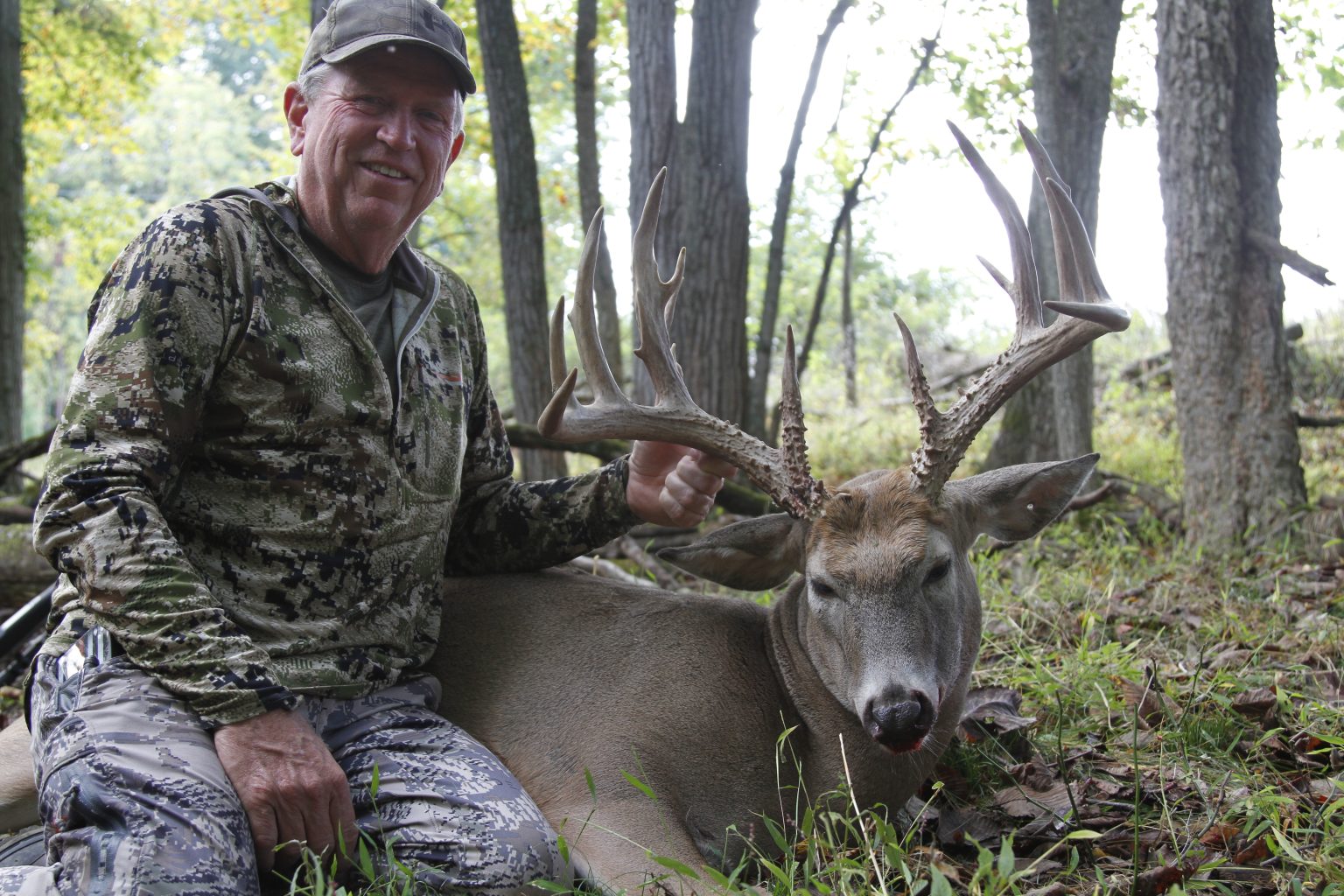 Ohio Trophy Whitetail Deer Guided Hunting Services - Extreme World ...