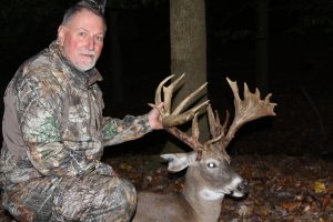 Ohio Trophy Whitetail Deer Guided Hunting Services